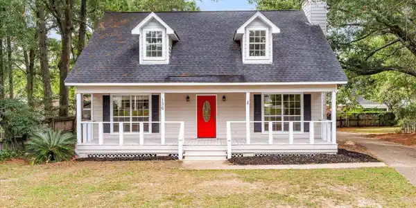 136 Chatam Loop