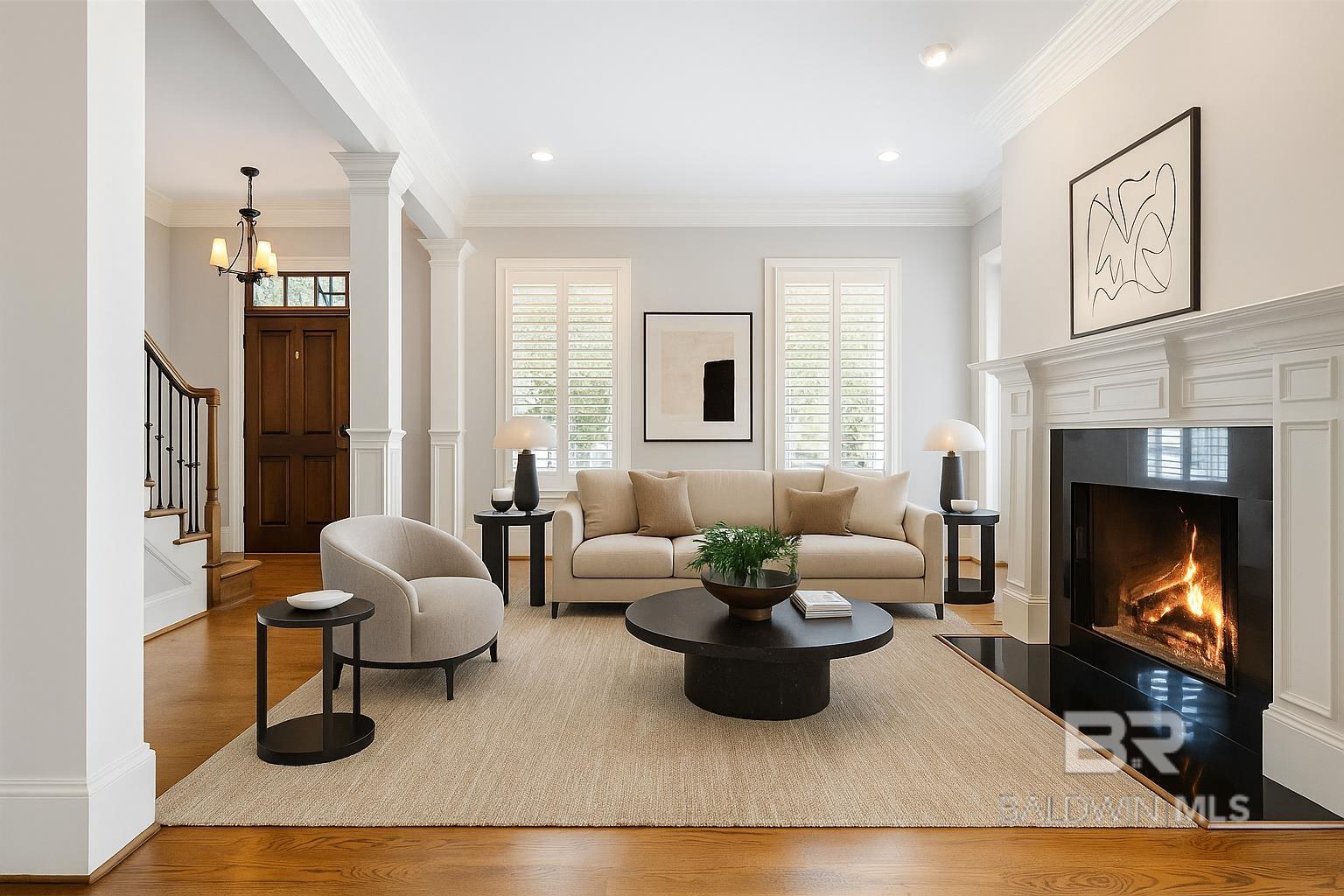 Image 2: Living Room
