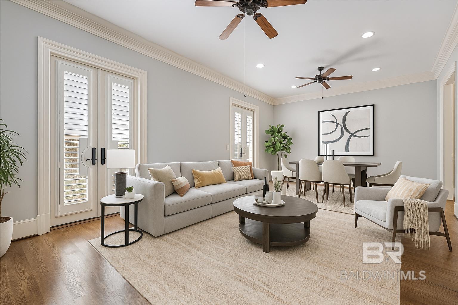Image 4: Living Room