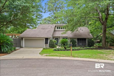 4 Leslie Court