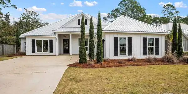 4613 Surrey Lane