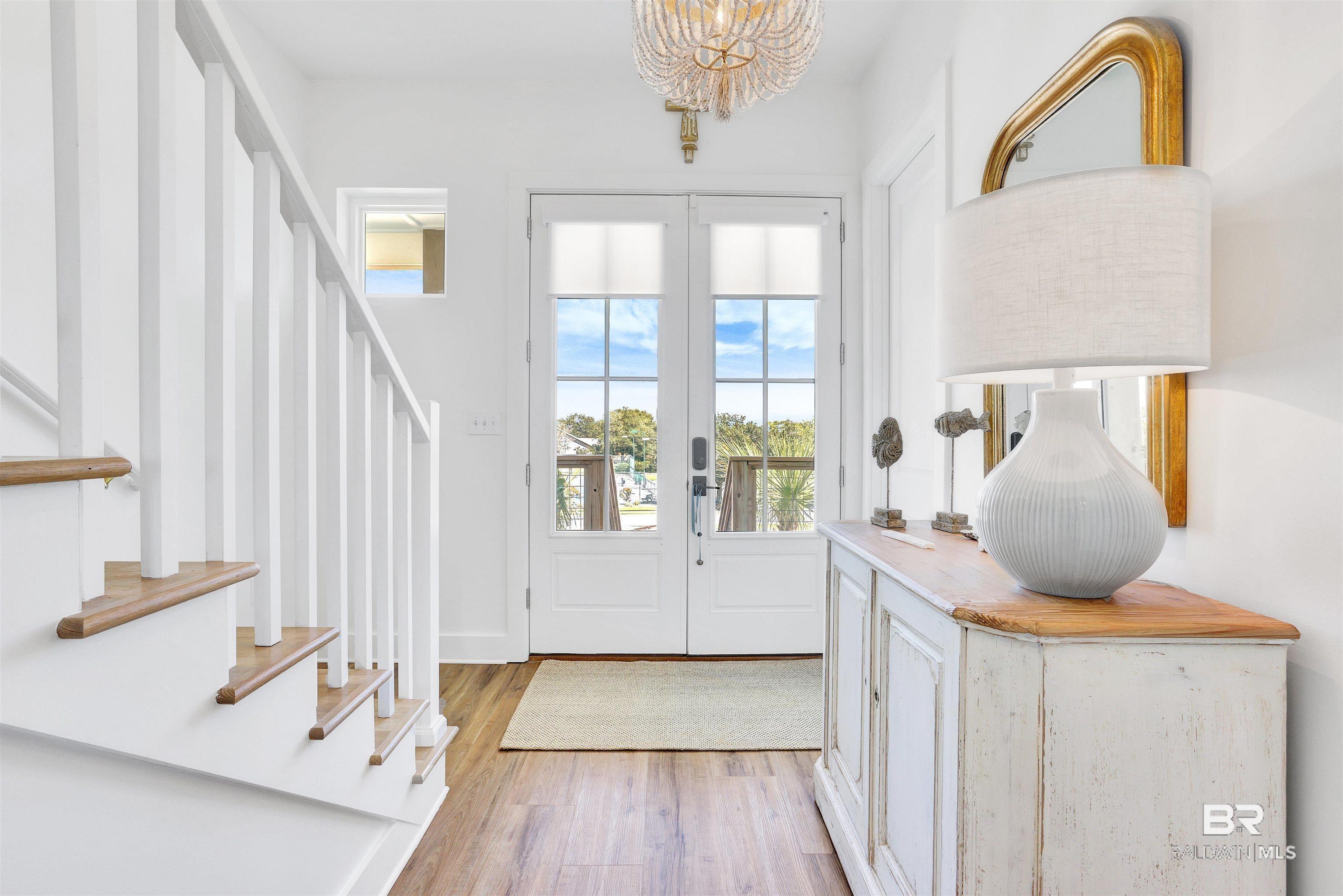 Image 3: Entrance Foyer