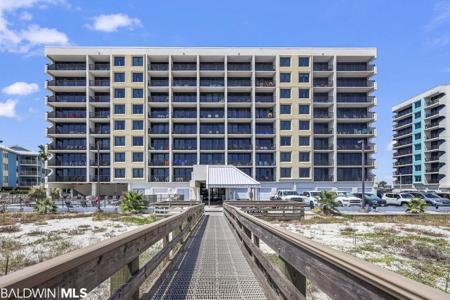407 W Beach Boulevard