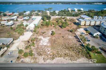 975 W Lagoon Avenue