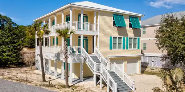 721 Hernando Place