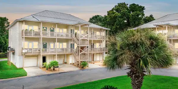4 Yacht Club Drive