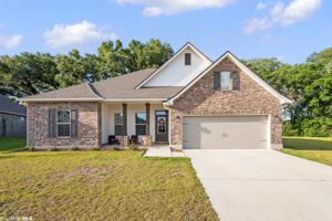 520 Crackwillow Ave