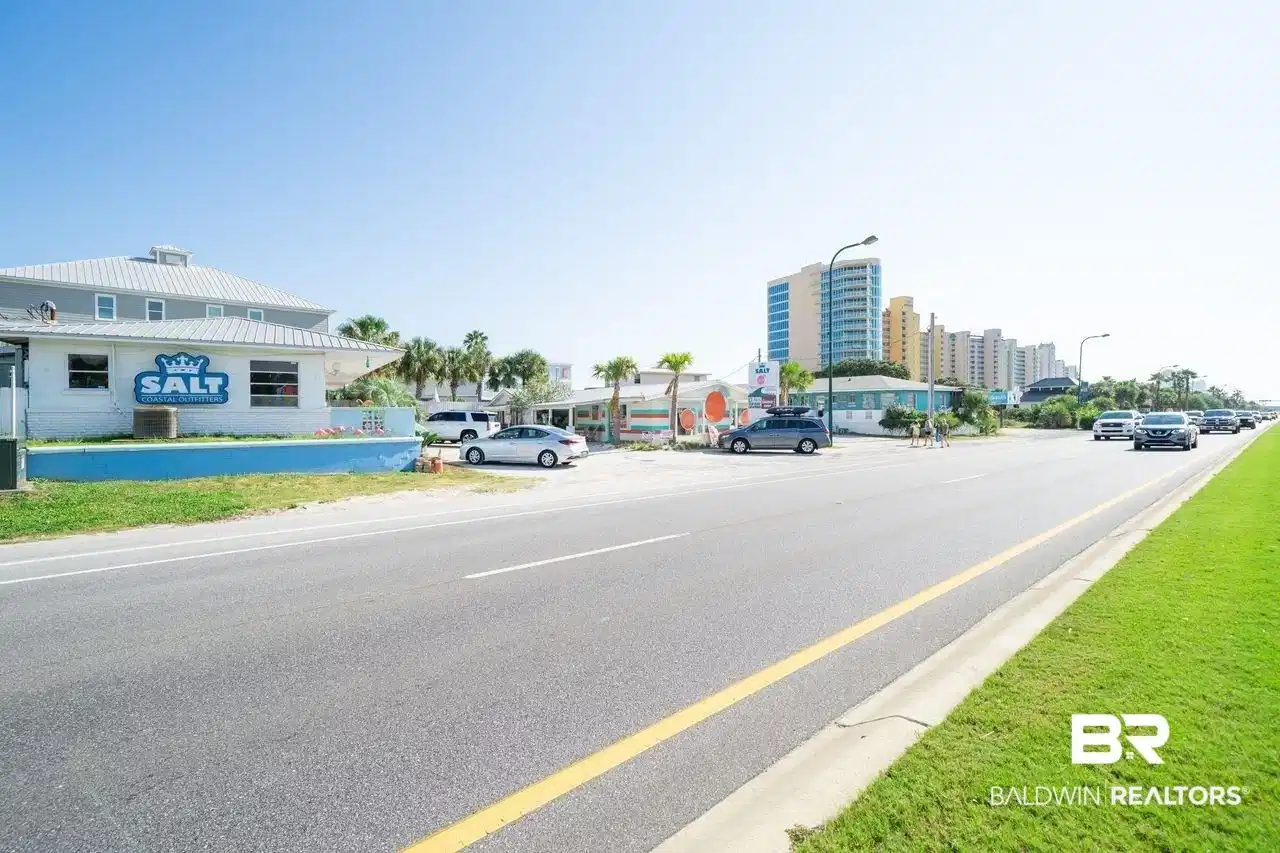 Image 1: View of street