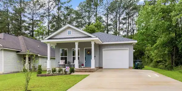 507 Rolling Hill Circle