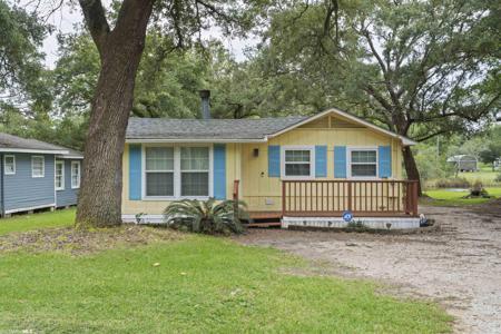 4801 Bayou Shores Drive