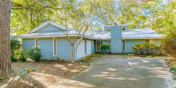104 Seville Cir