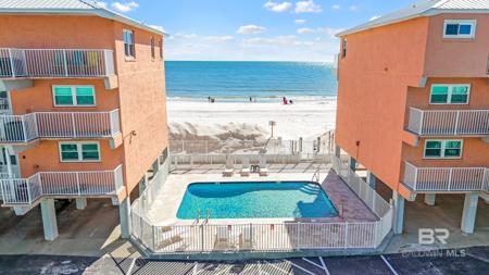 913 W WEST BEACH Boulevard