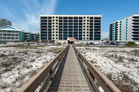 407 W Beach Boulevard