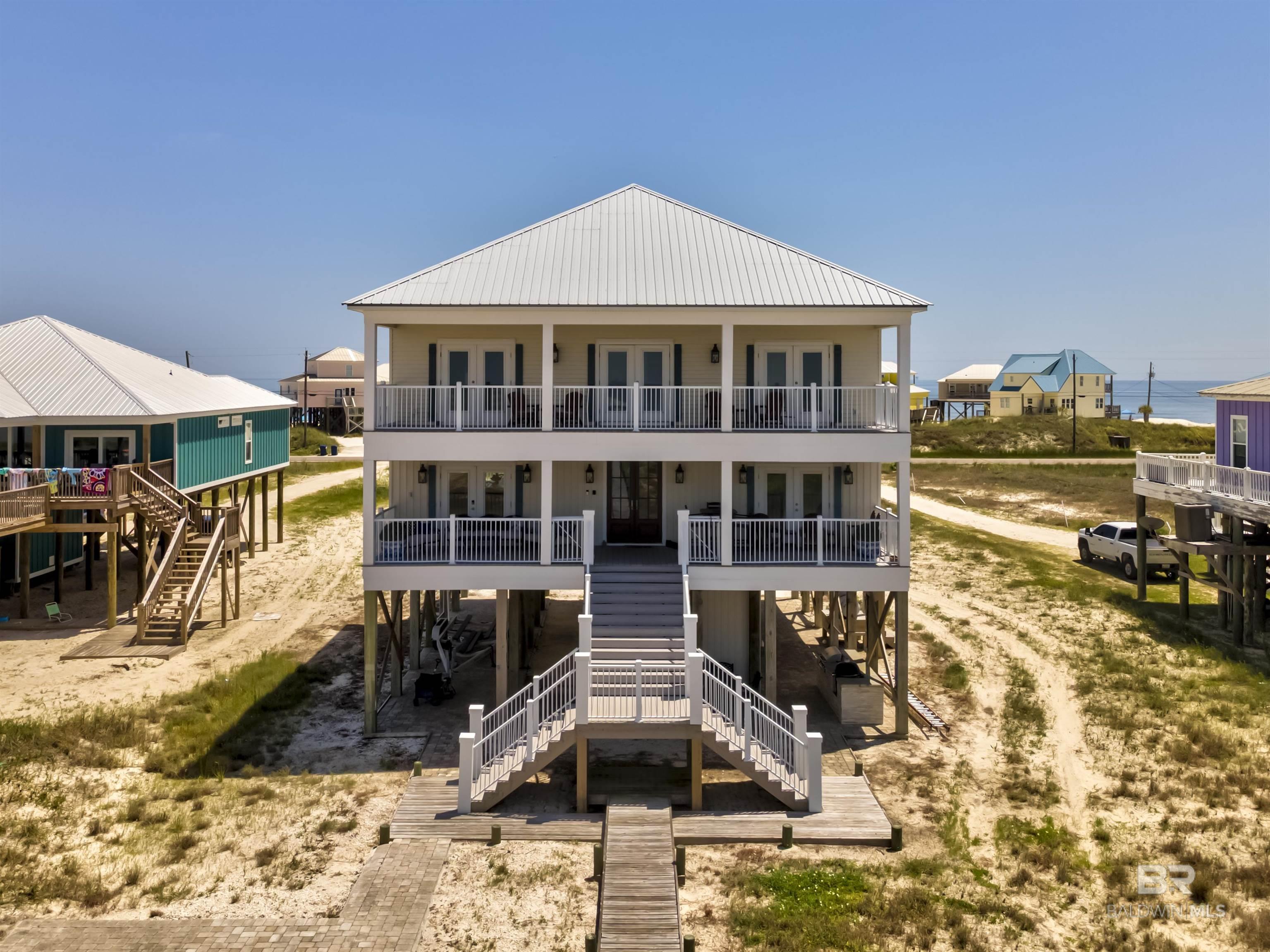 Image 2: Back Of Structure