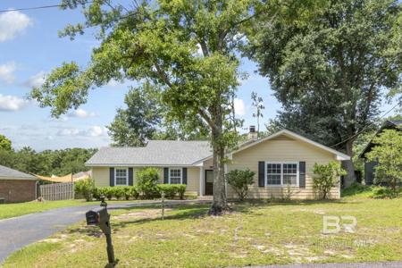 107 Palisade Circle