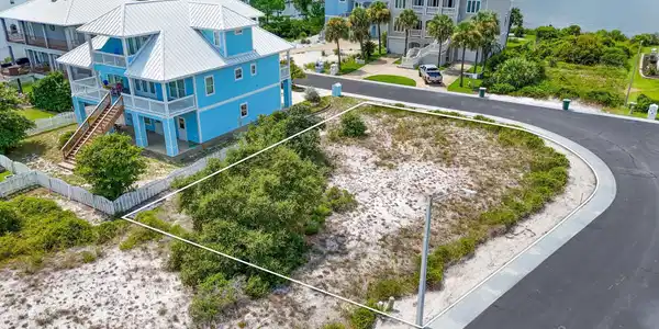 400 Gulfview Lane