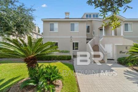 200 Peninsula Boulevard