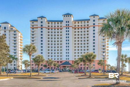 527 Beach Club Trail