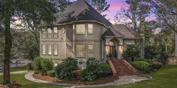 172 Clubhouse Circle