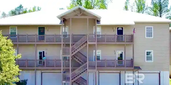 4 Yacht Club Drive