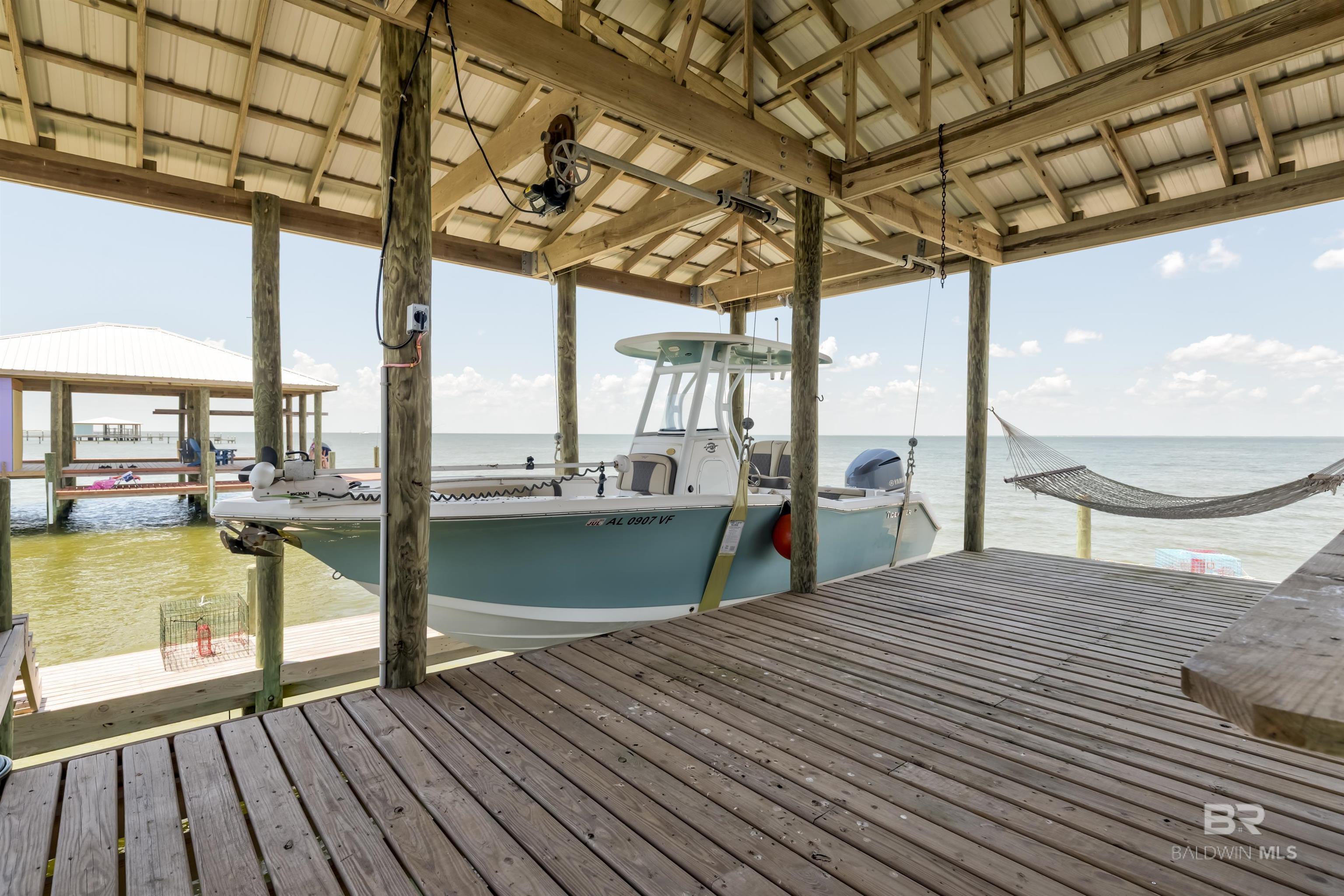 Image 4: Dock