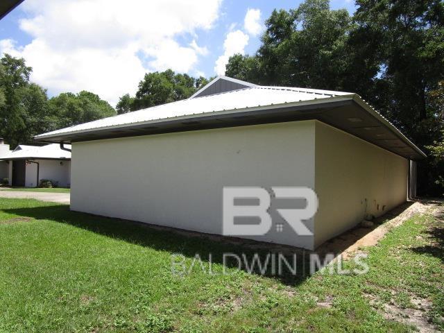 Image 3: Side Of Structure