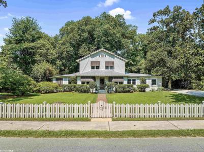 11 Ingleside Street