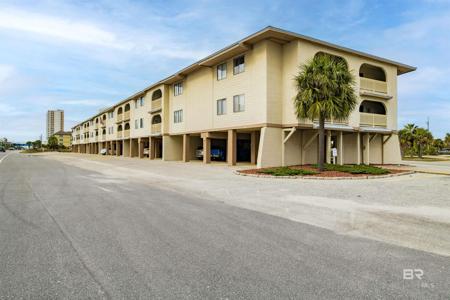 930 W Beach Boulevard