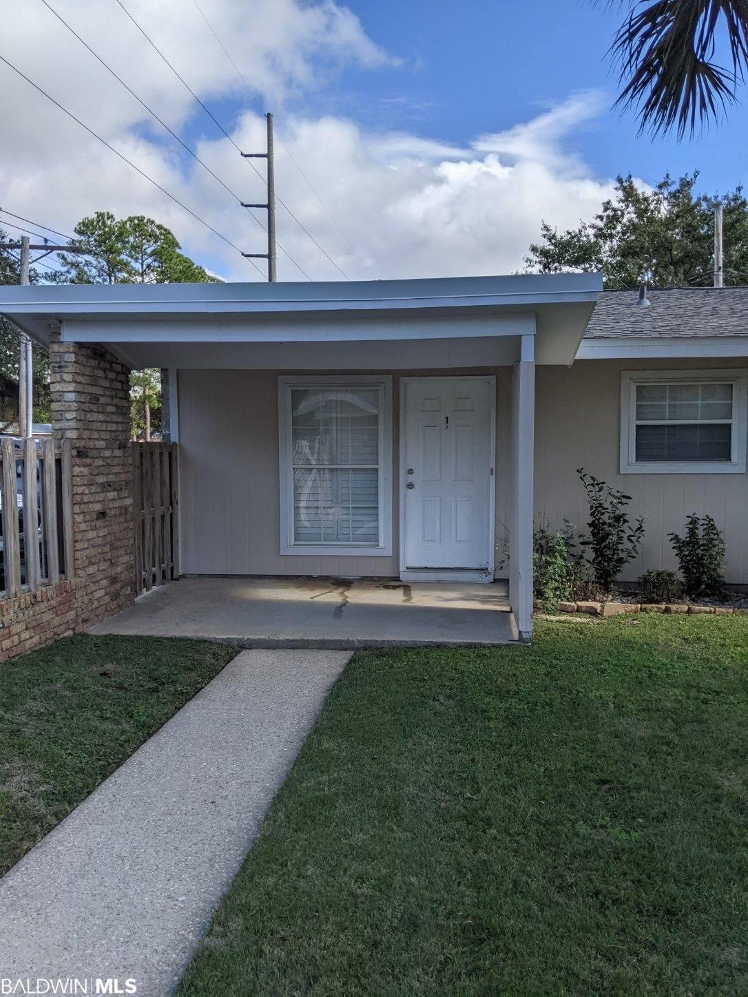 229 21st Avenue, Gulf Shores, AL lhrmls01487125