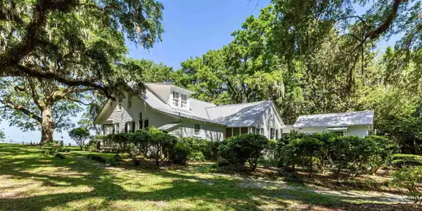 1007 Captain O'Neal Drive