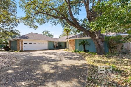 1417 E Fairway Drive