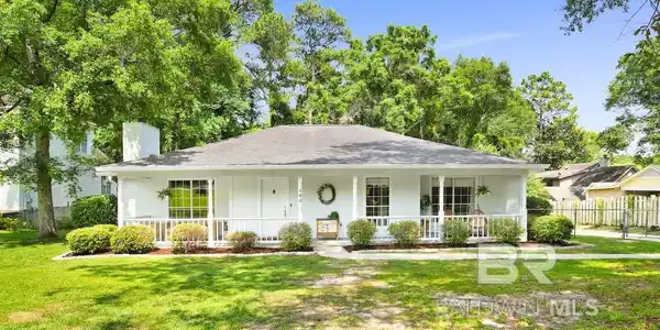102 Milburn Circle
