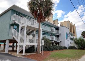 913 Beach Blvd