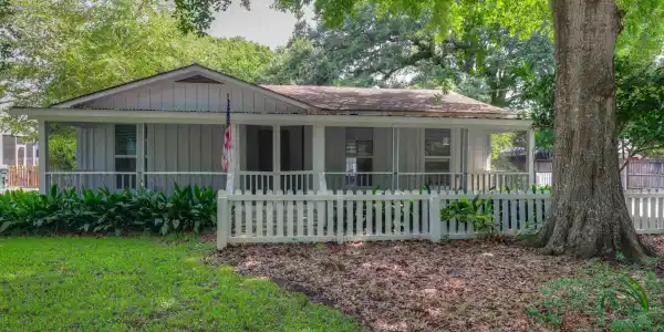 711 Magnolia Avenue