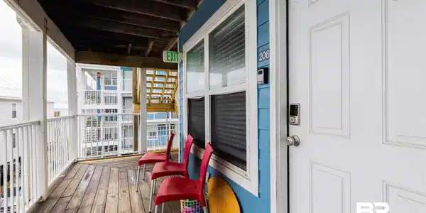 Image 4: View of wooden terrace