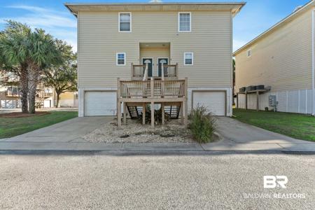 4 Yacht Club Drive