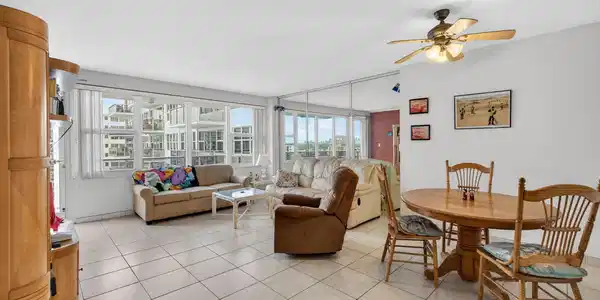 3333 NE 34th Street