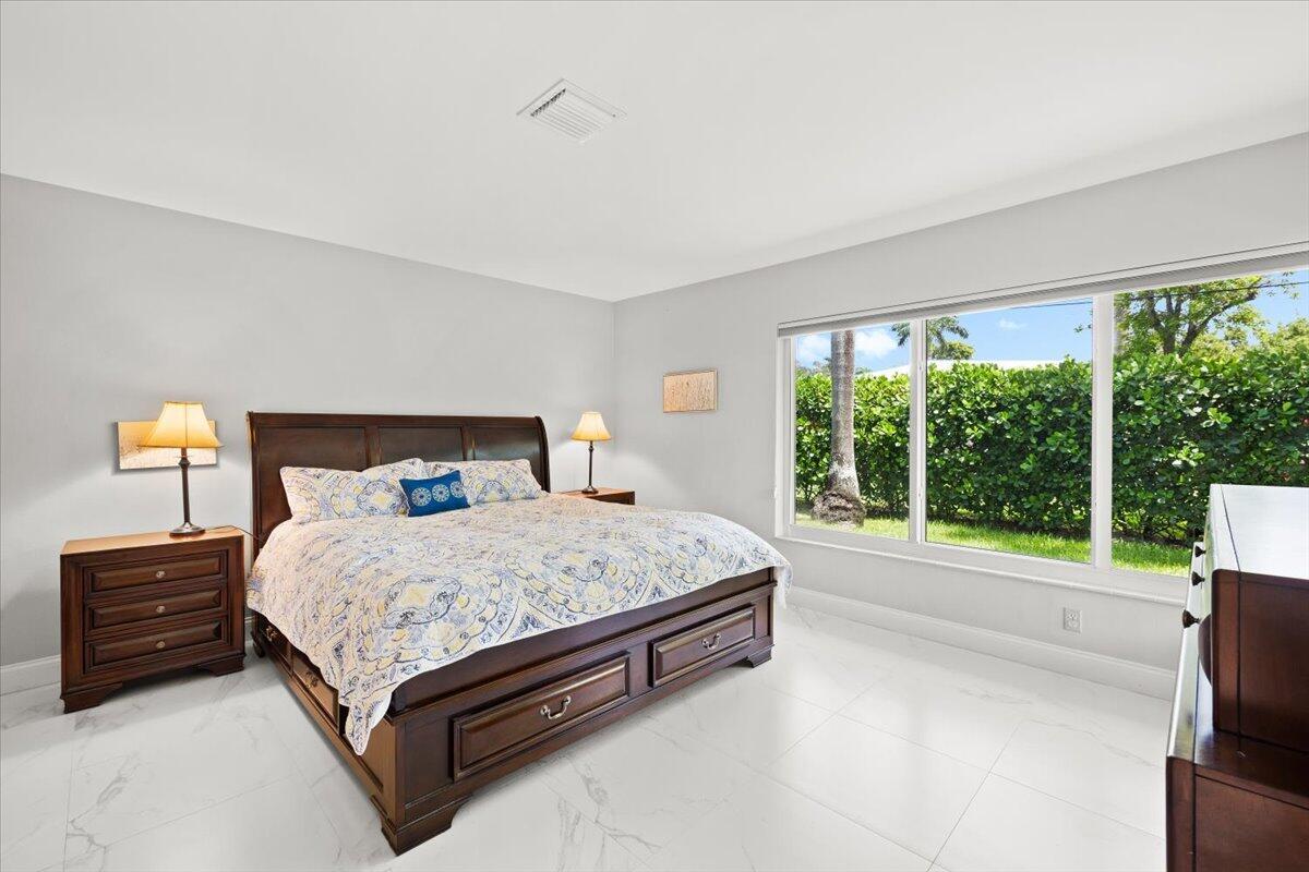 Image 4: Spacious interior featuring large format tile floo