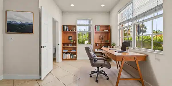 Image 4: 05-Home-Office-01_VS