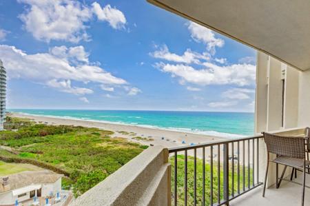 2800 N Ocean Drive