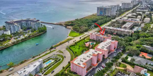1099 S Ocean Boulevard