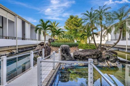3589 S Ocean Boulevard