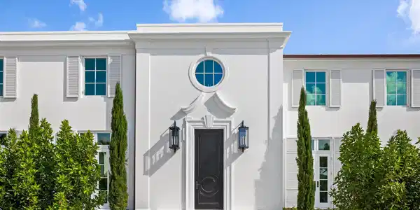 Image 3: Entrance