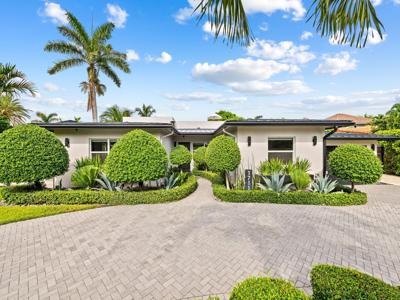 1711 Bayview Dr
