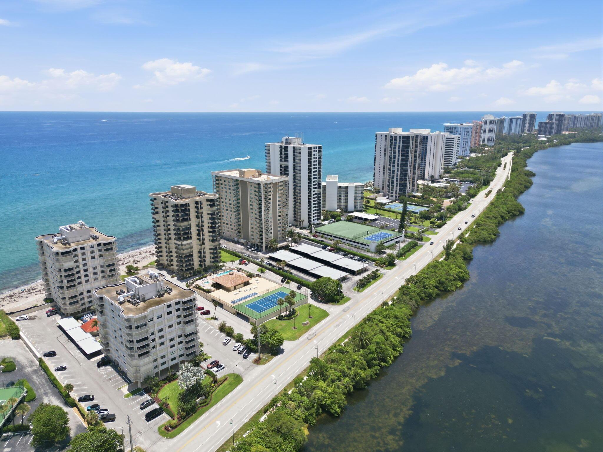 Image 3: 53-web-or-mls-5460_N_Ocean_Dr_Apt_6A_Dro