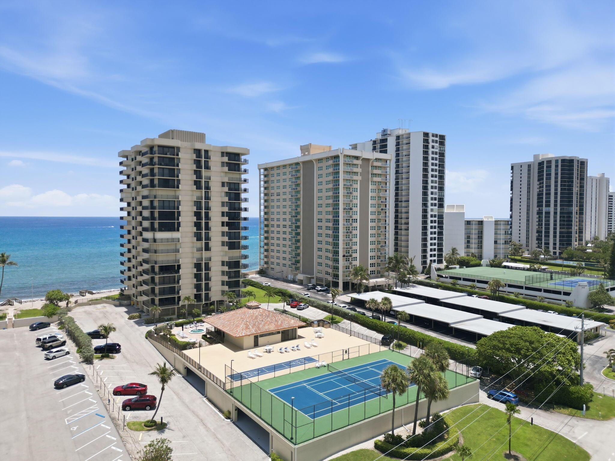 Image 4: 48-web-or-mls-5460_N_Ocean_Dr_Apt_6A_Dro
