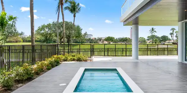 220 SE Mizner Boulevard