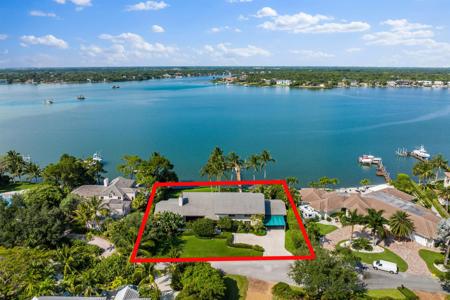 15 Bay Harbor Road