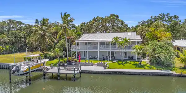 376 Live Oak Drive