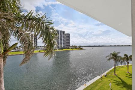 28 Yacht Club Drive
